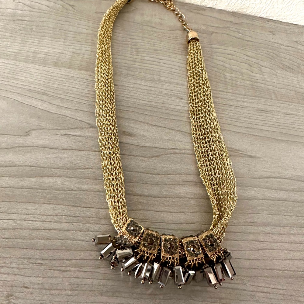 Gold rhinestone necklace- Great condition!
